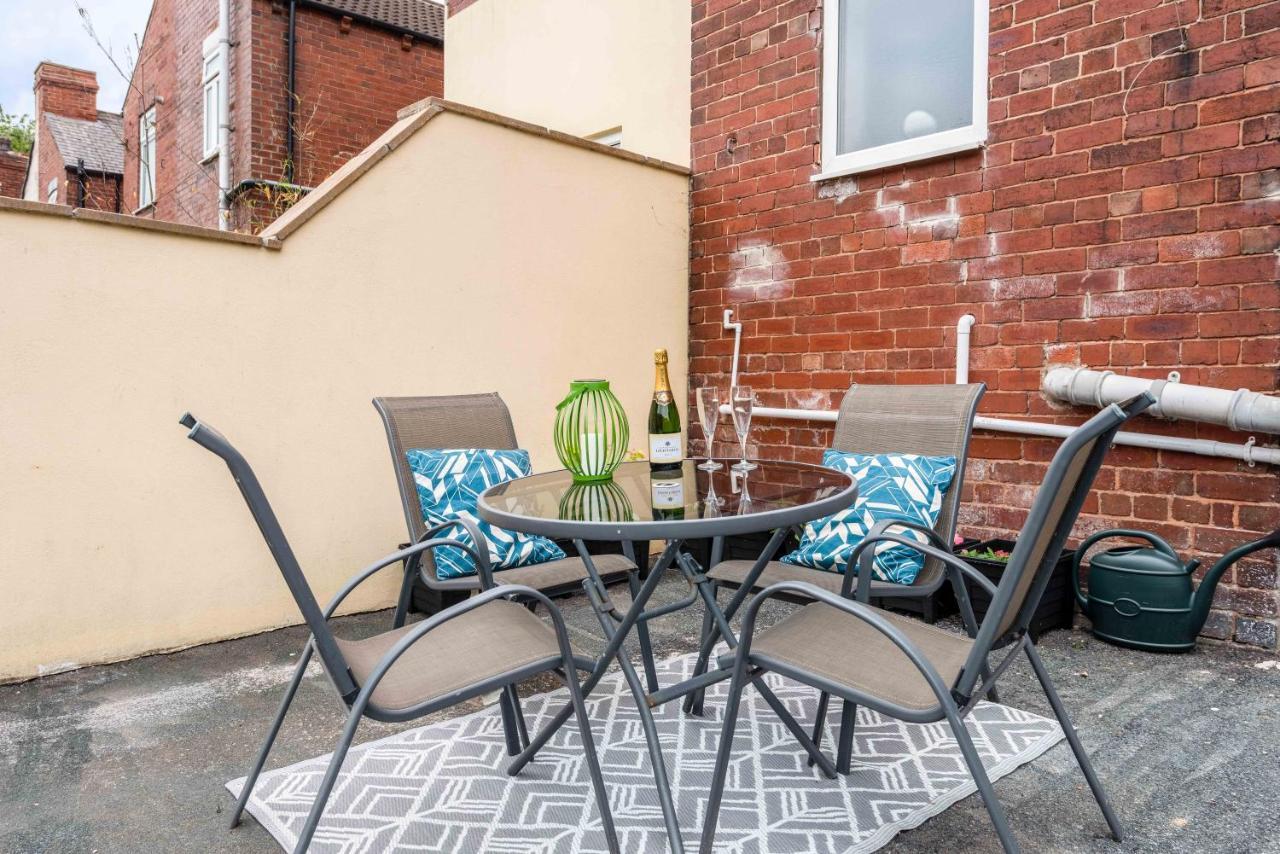 Hopetown Apartment-Modern 1 Bed With Free Parking Normanton  Bagian luar foto