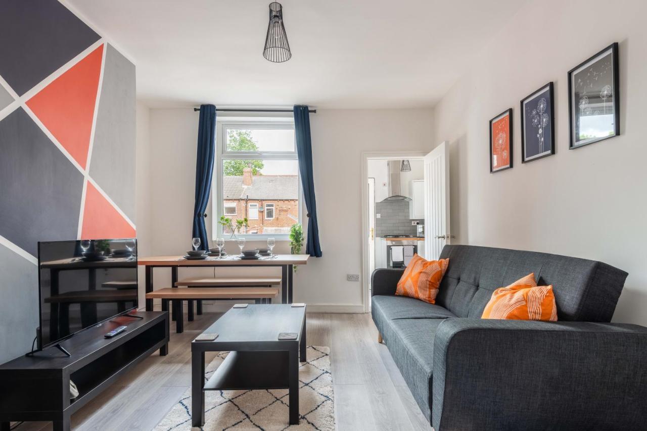 Hopetown Apartment-Modern 1 Bed With Free Parking Normanton  Bagian luar foto